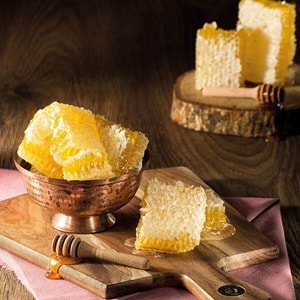 Karakovan Petek Bal(1,3) kg